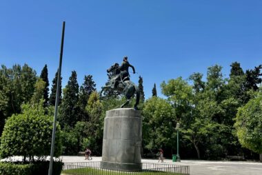 Interpretación de estatuas ecuestres según la posición del caballo