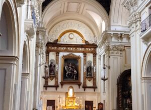 Iglesia de San Martín de Tours anecdonet 7