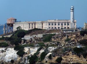 alcatraz-53168_640