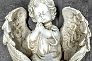 «No que se me cae»  (Infancia Espiritual, Ángel de la Guarda)