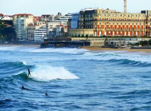 biarritz-4013618_640