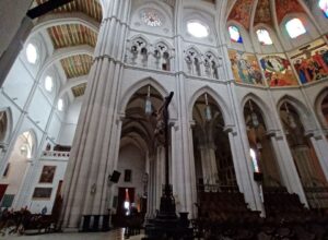 catedral almudena vista cristo