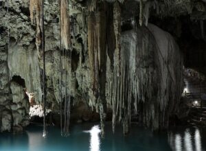 cenote-2299636_640