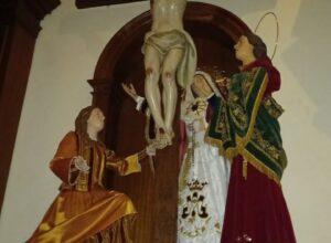 cristo crucificado angel virgen mujeres