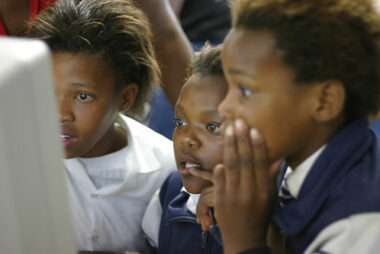 La importancia de la comunicación abierta y honesta entre padres e hijos