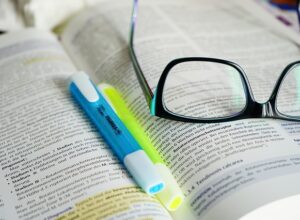 glasses-272401_640