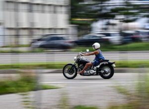 motorbike-g389f72862_640