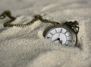 pocket-watch-3156771_640