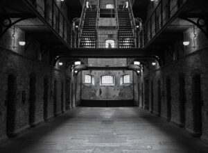 prison-gb3759bb0c_640