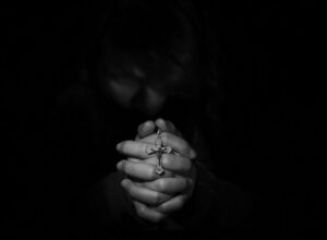 sorrow-699606_640