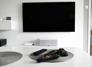 tv-set-ga8fdbbdad_640