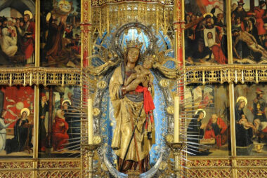 Virgen de la Almudena